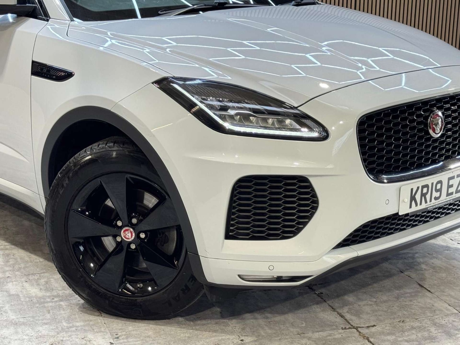 Used Jaguar E-Pace 2019 for sale - 78106762: Photo 13