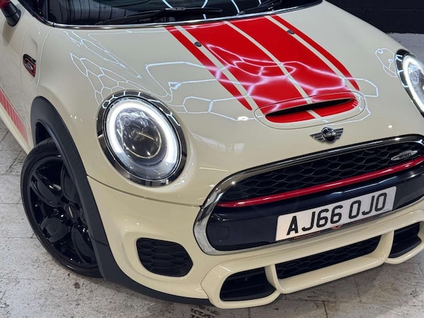 Used MINI Hatch 2017 for sale - 76319712: Photo 11