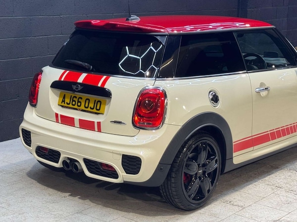 Used MINI Hatch 2017 for sale - 76319712: Photo 17