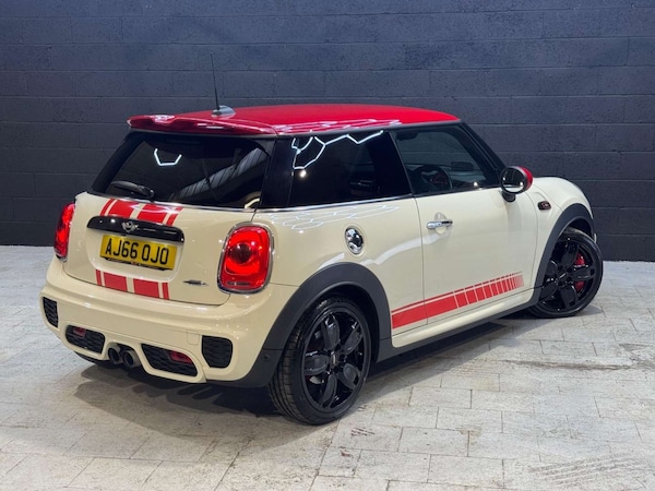 Used MINI Hatch 2017 for sale - 76319712: Photo 24