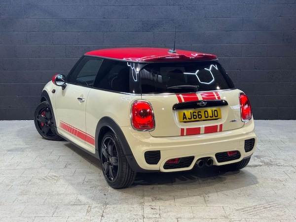 Used MINI Hatch 2017 for sale - 76319712: Photo 2