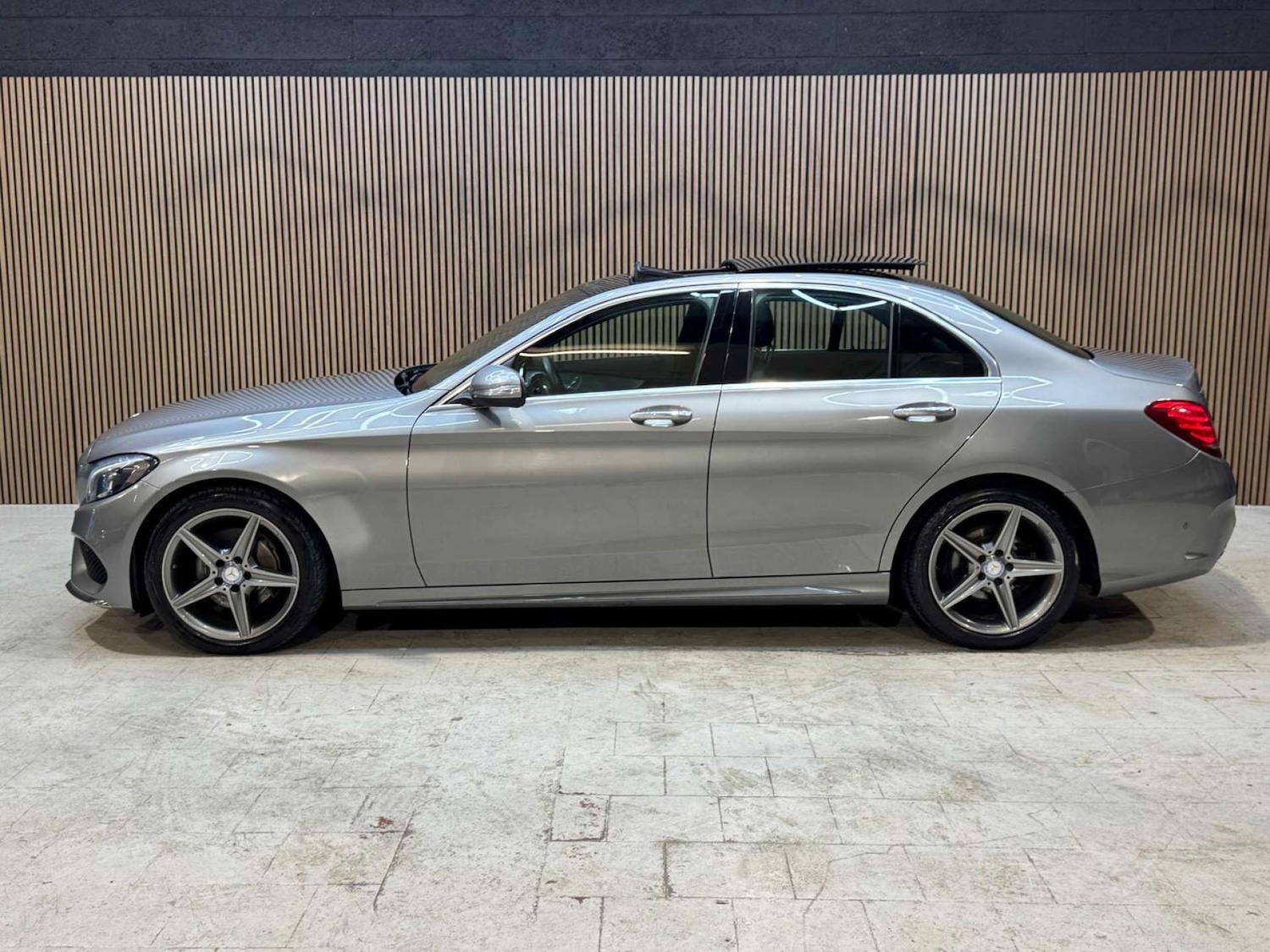 Used Mercedes-Benz C Class 2015 for sale - 77084206: Photo 30