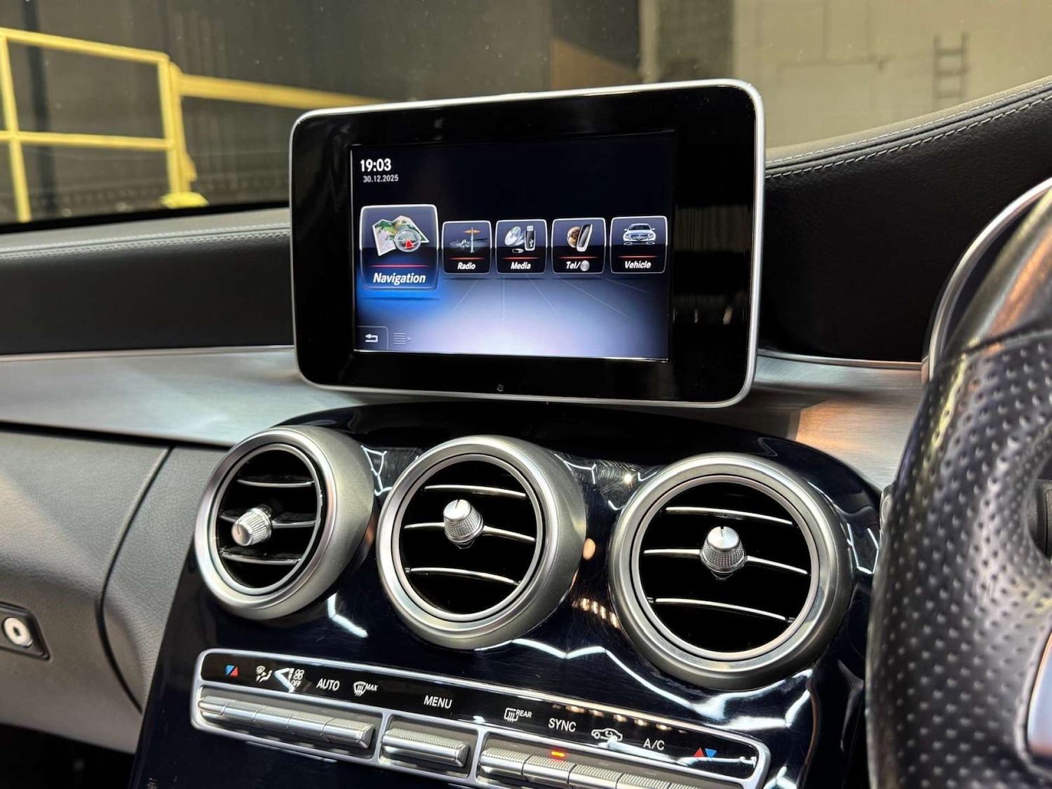 Used Mercedes-Benz C Class 2015 for sale - 77084206: Photo 49