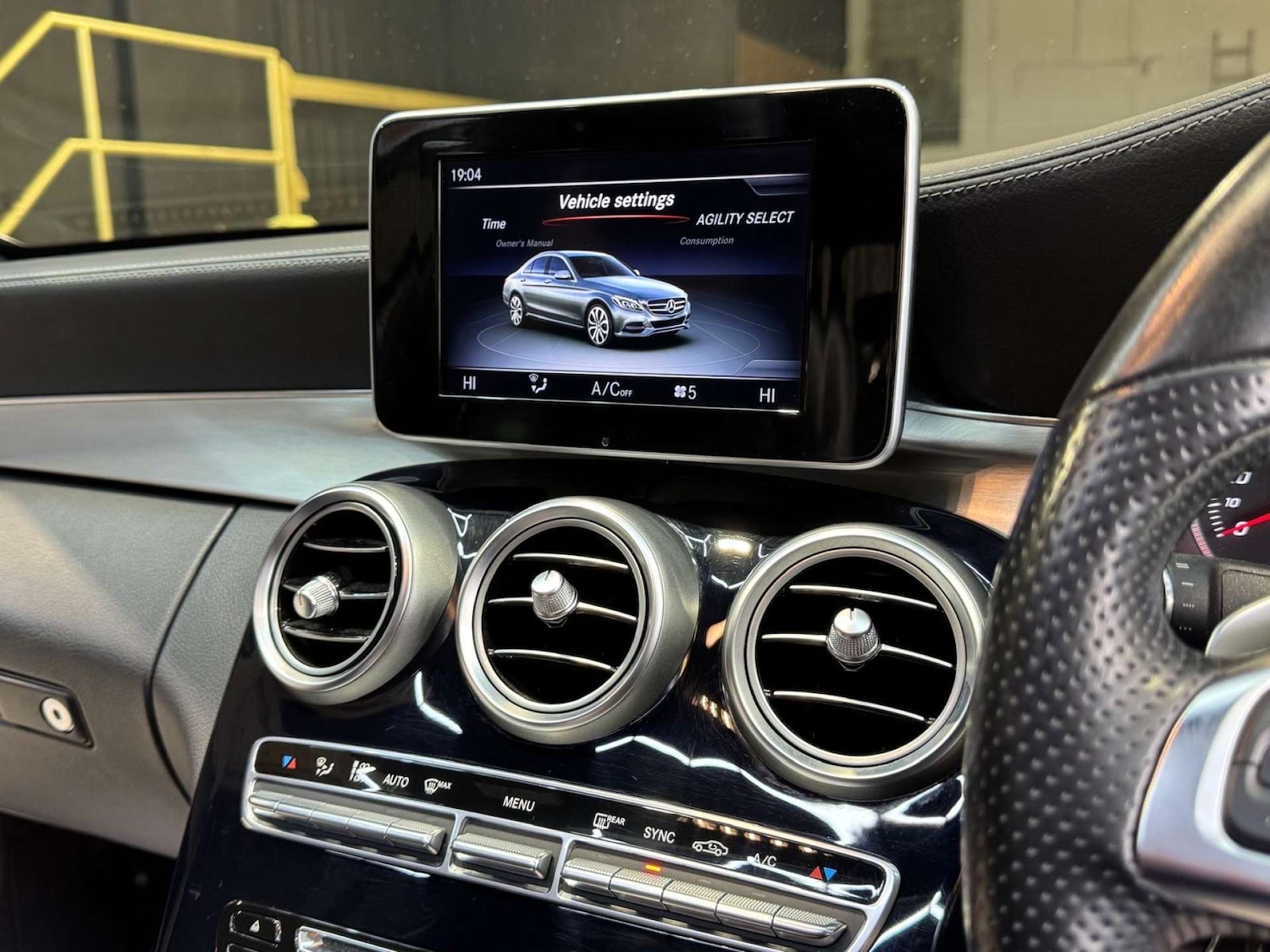 Used Mercedes-Benz C Class 2015 for sale - 77084206: Photo 53