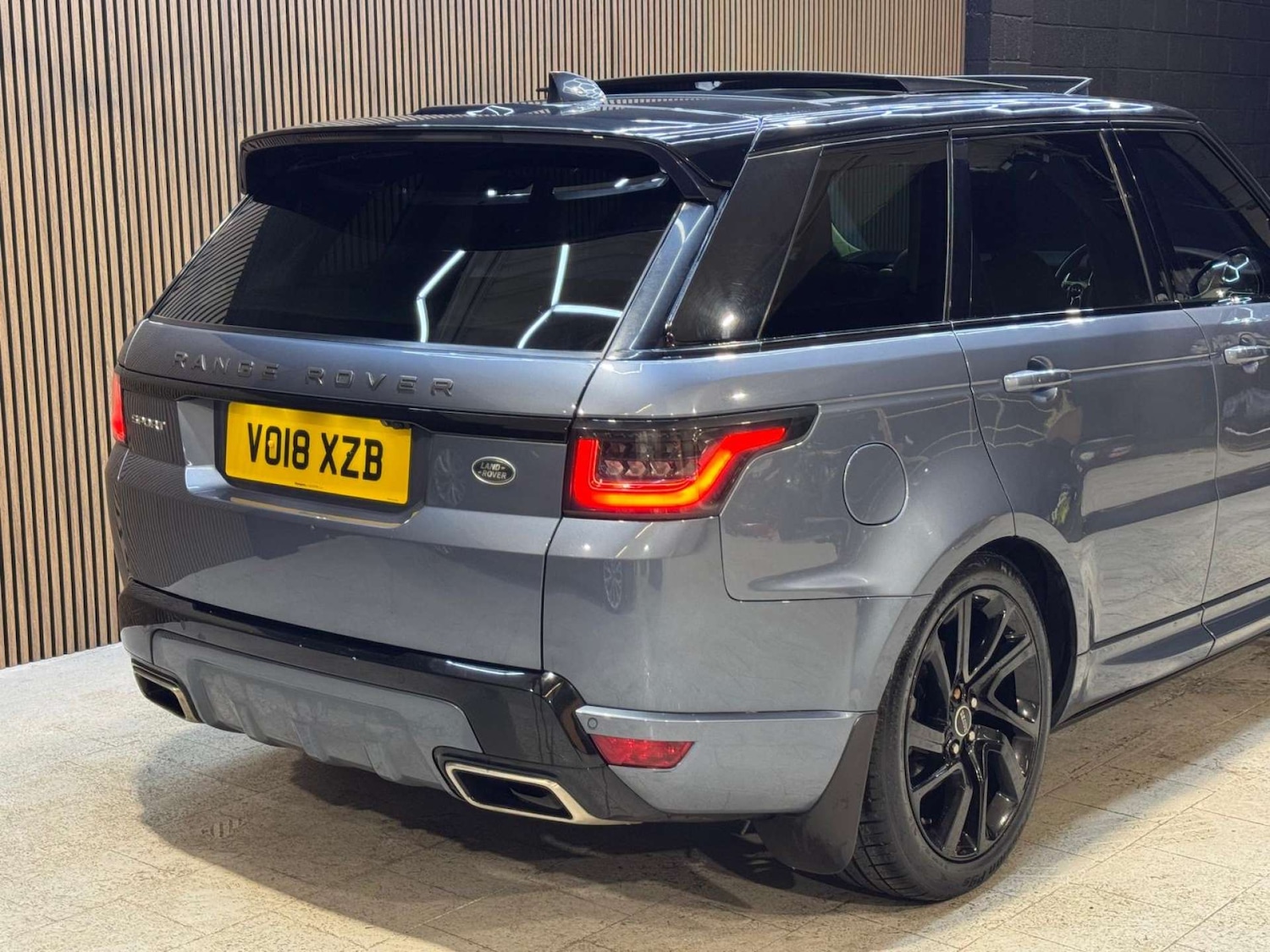 Used Land Rover Range Rover Sport 2018 for sale - 77392215: Photo 17