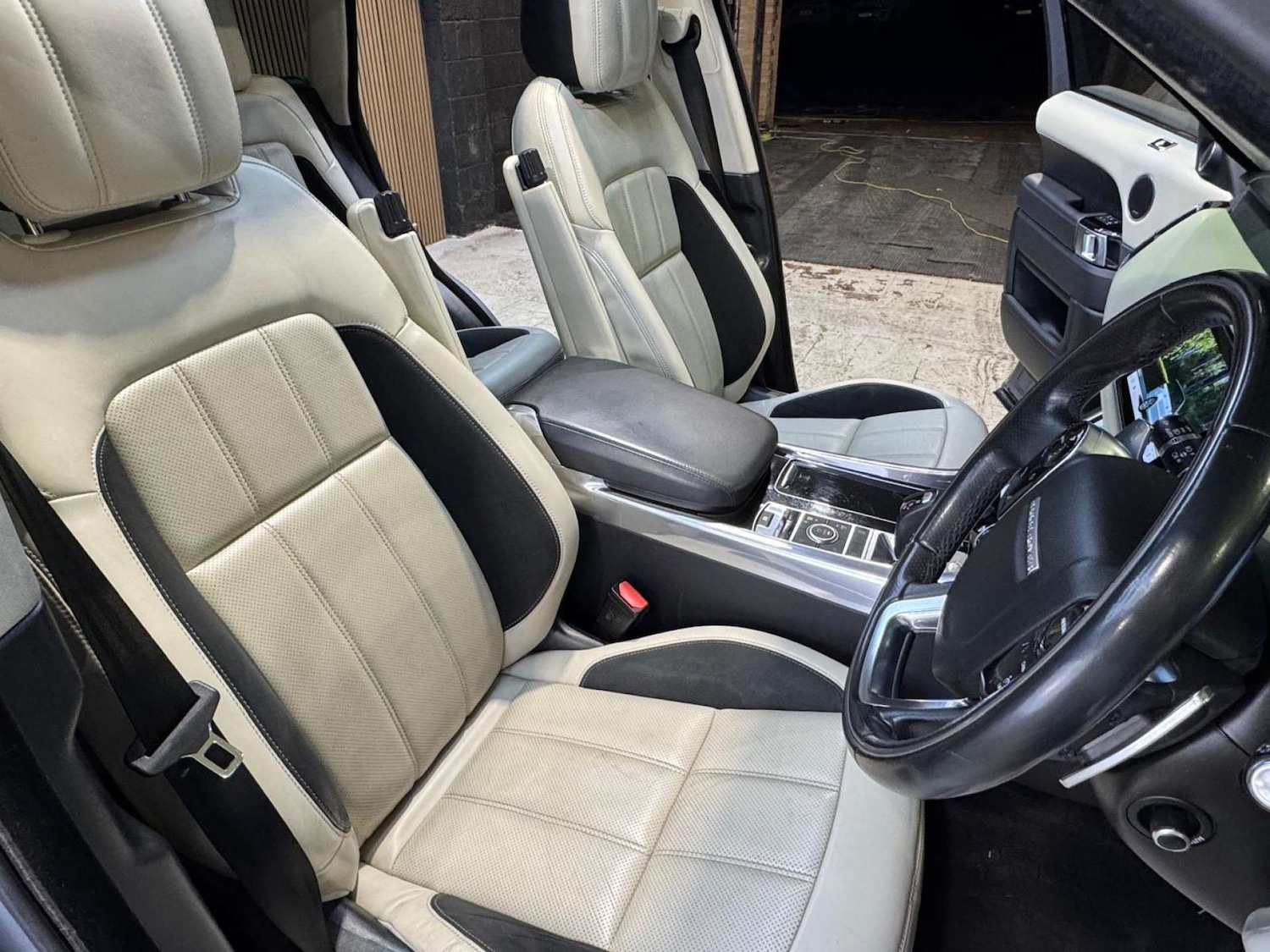 Used Land Rover Range Rover Sport 2018 for sale - 77392215: Photo 44