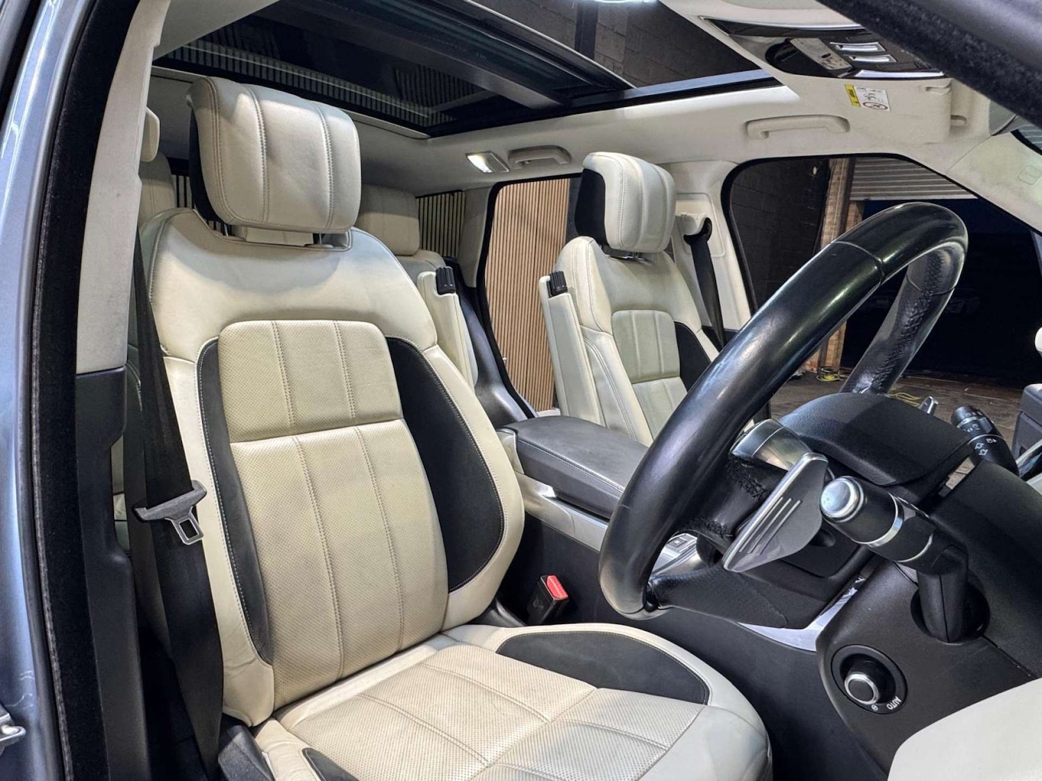 Used Land Rover Range Rover Sport 2018 for sale - 77392215: Photo 45