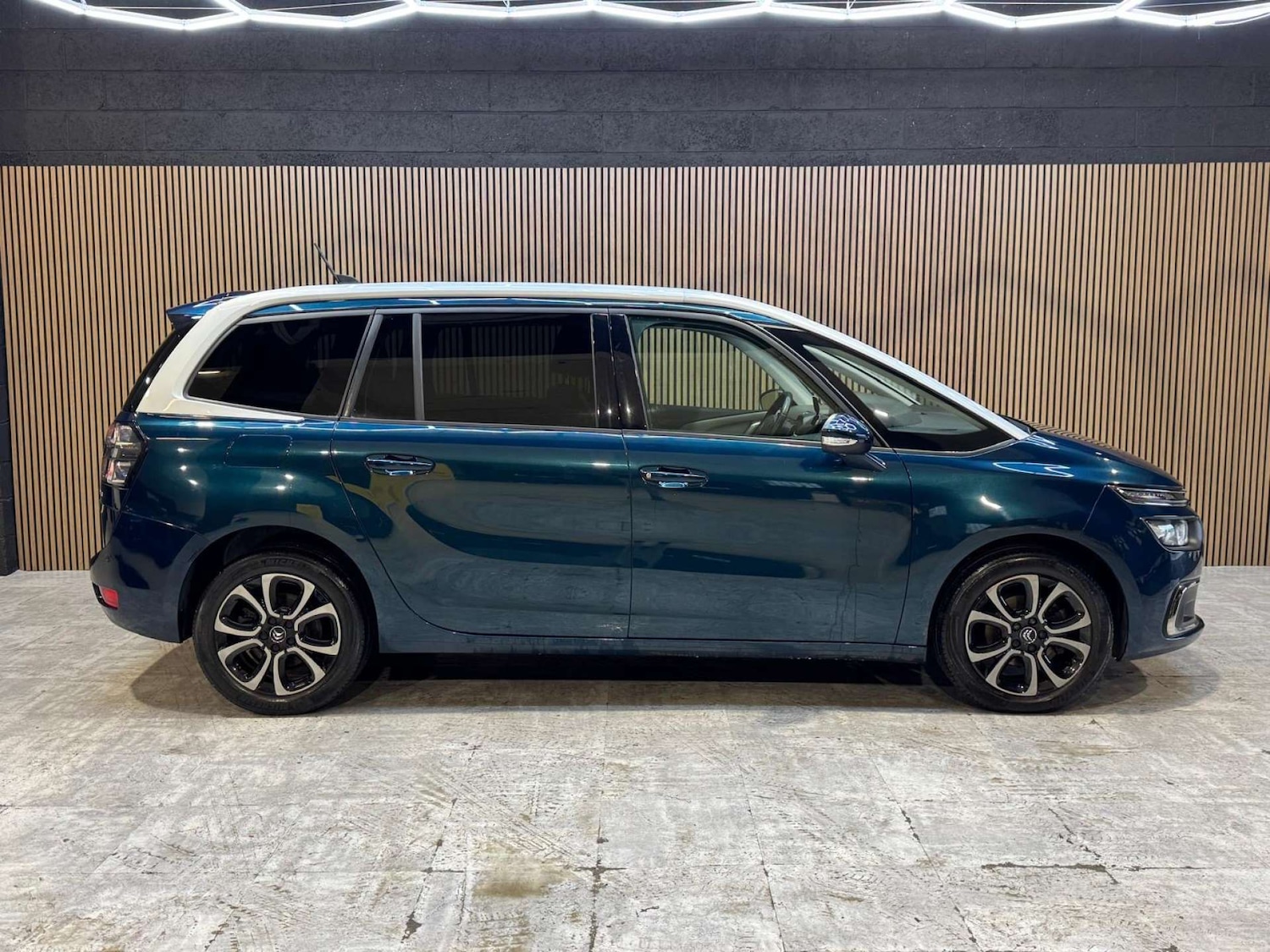 Used Citroen Grand C4 Picasso 2020 for sale - 77701536: Photo 19