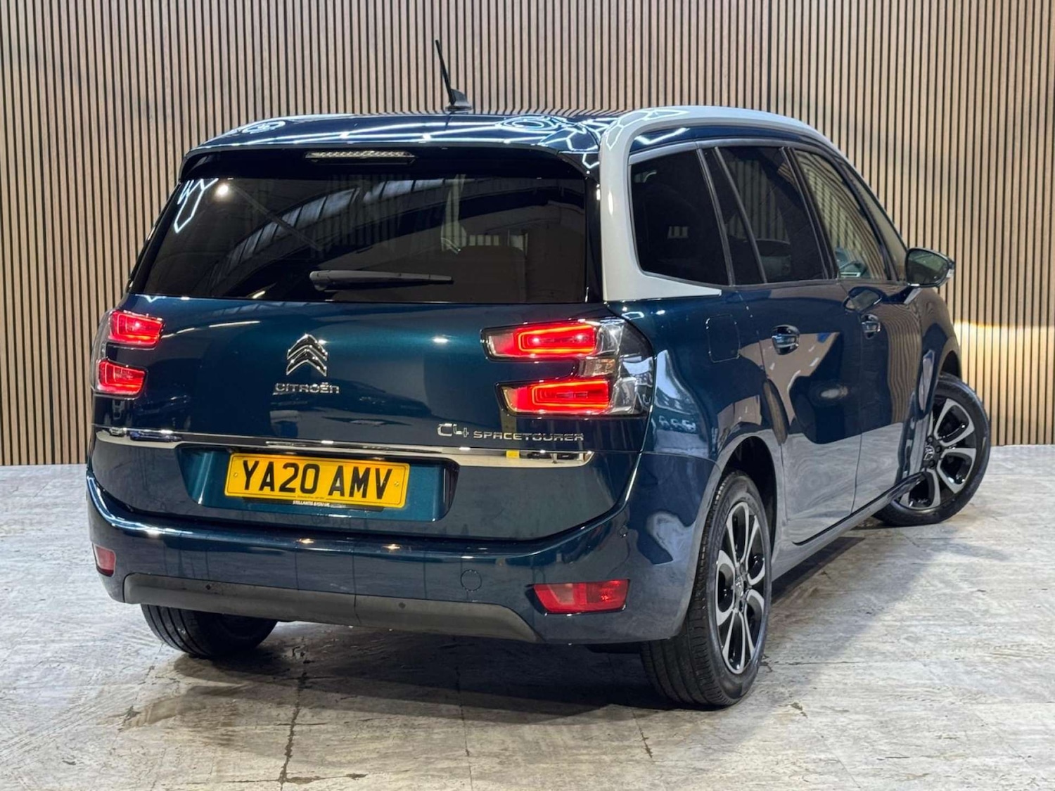 Used Citroen Grand C4 Picasso 2020 for sale - 77701536: Photo 2