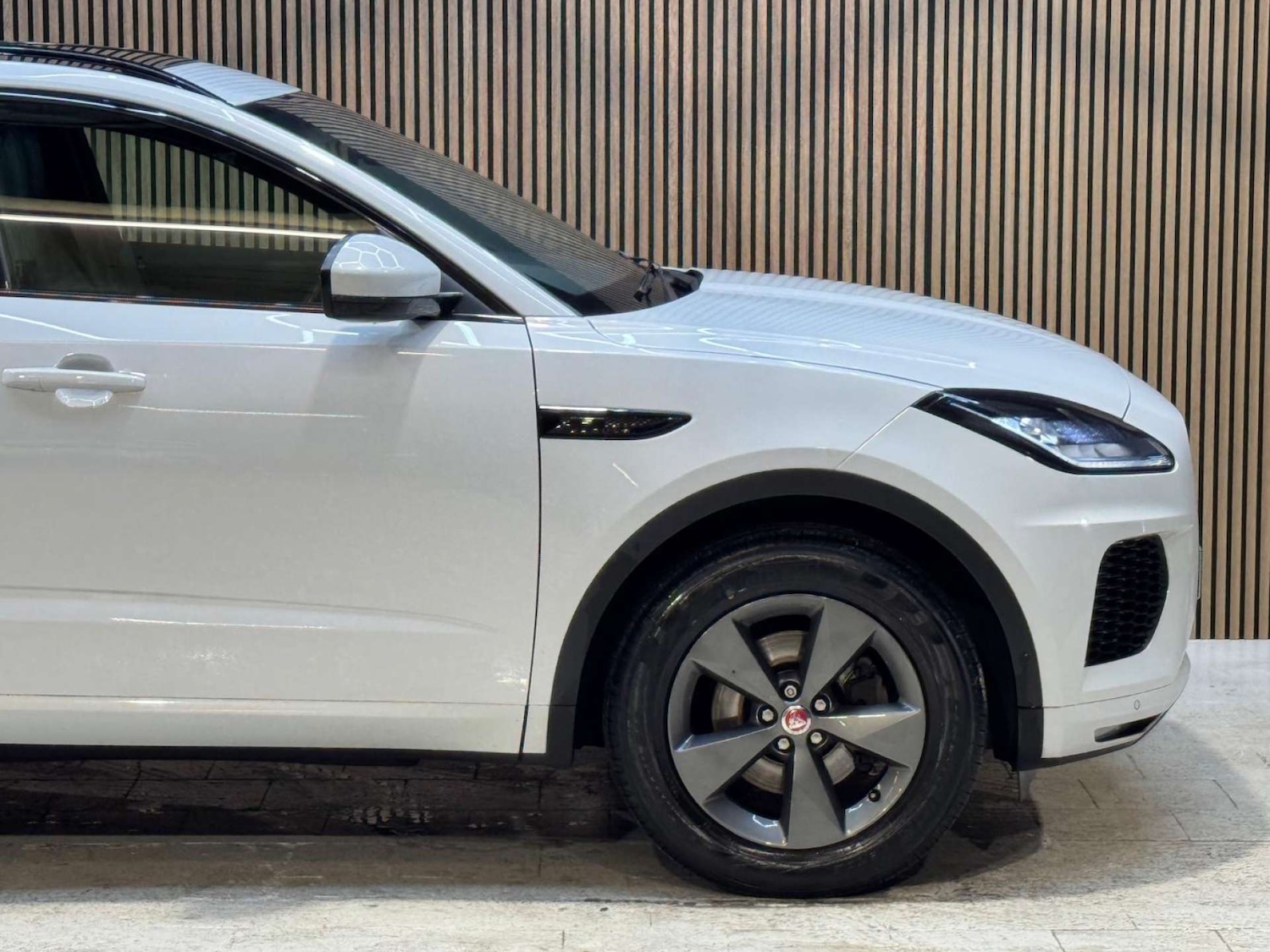 Used Jaguar E-Pace 2018 for sale - 77022621: Photo 13