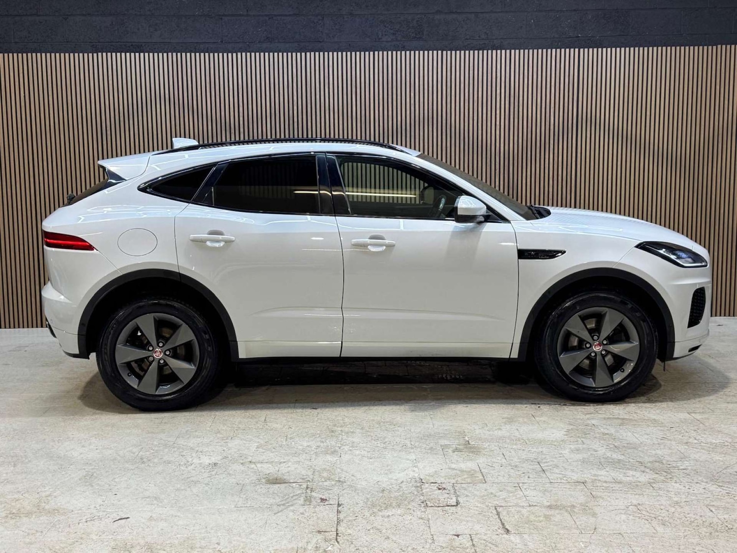 Used Jaguar E-Pace 2018 for sale - 77022621: Photo 16