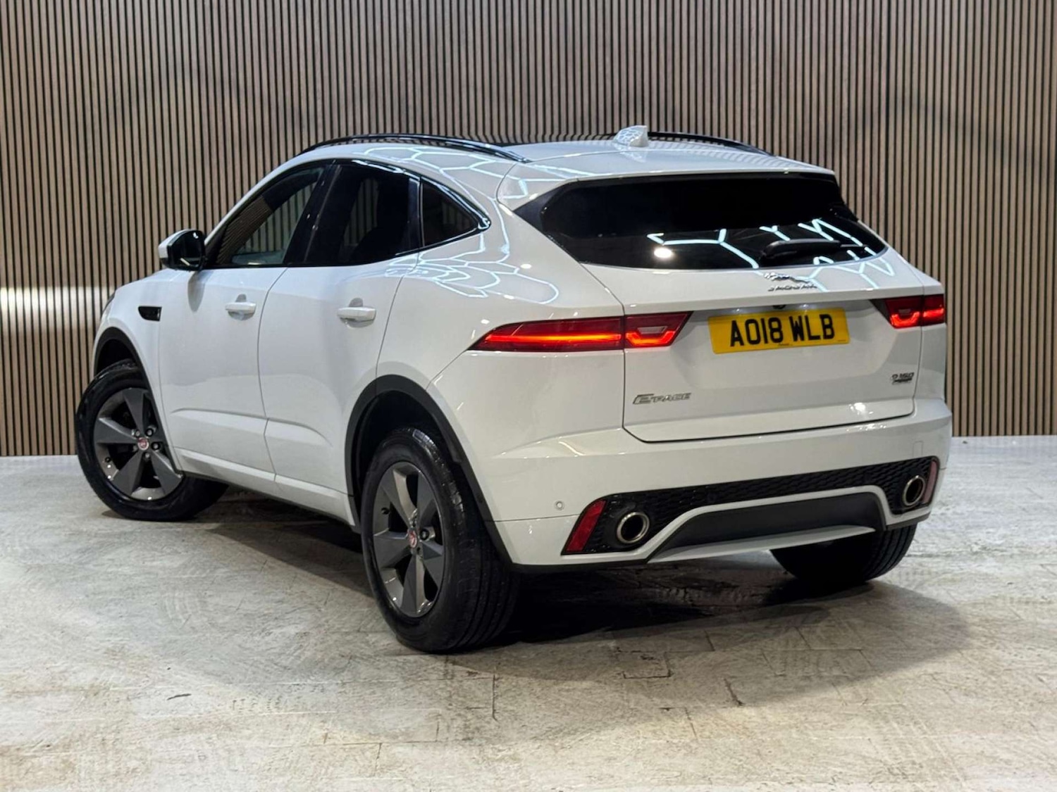 Used Jaguar E-Pace 2018 for sale - 77022621: Photo 2