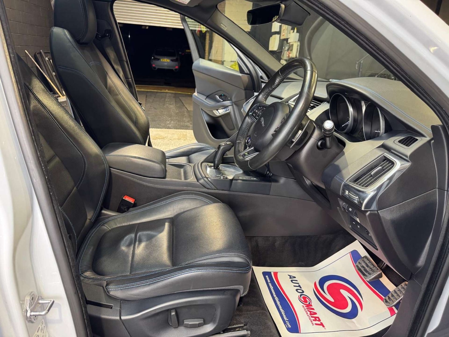 Used Jaguar E-Pace 2018 for sale - 77022621: Photo 37