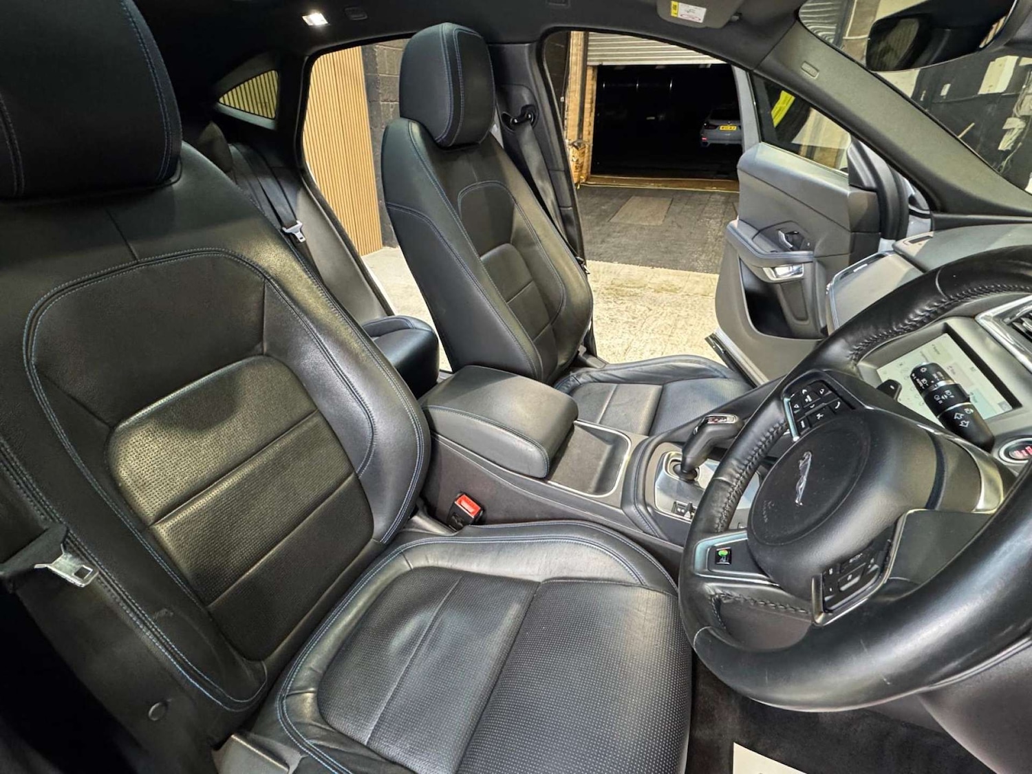 Used Jaguar E-Pace 2018 for sale - 77022621: Photo 39