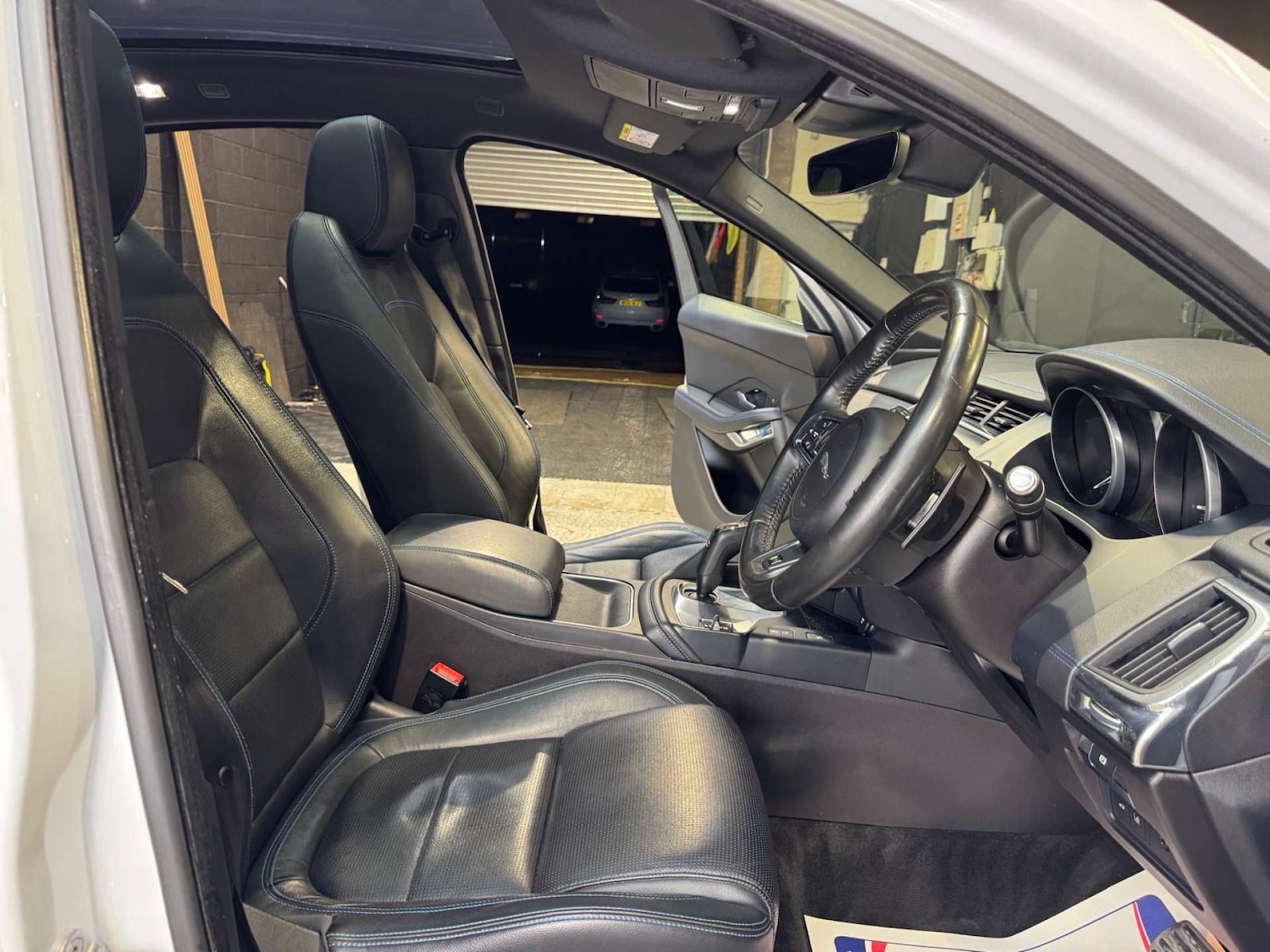 Used Jaguar E-Pace 2018 for sale - 77022621: Photo 41