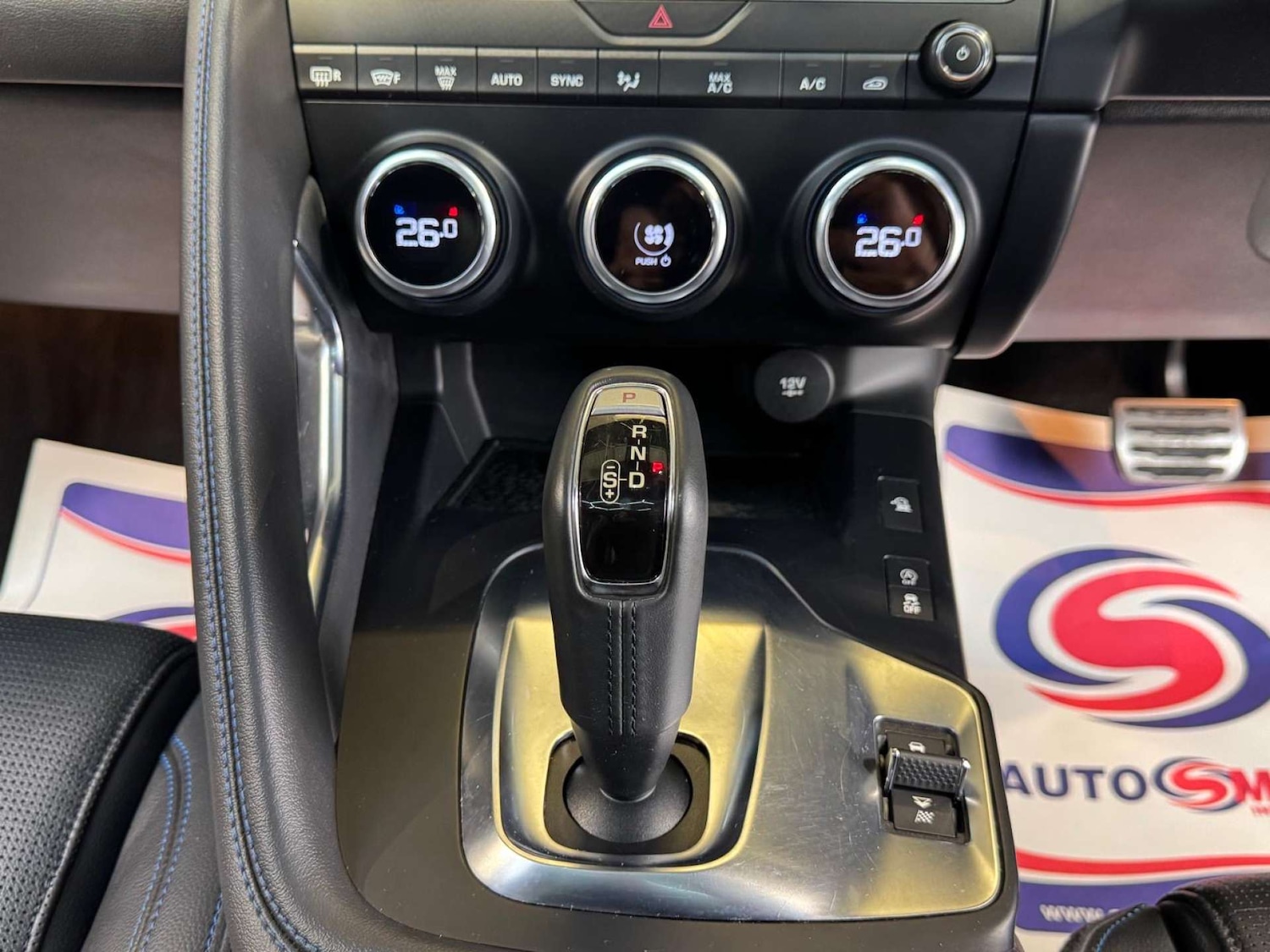 Used Jaguar E-Pace 2018 for sale - 77022621: Photo 56