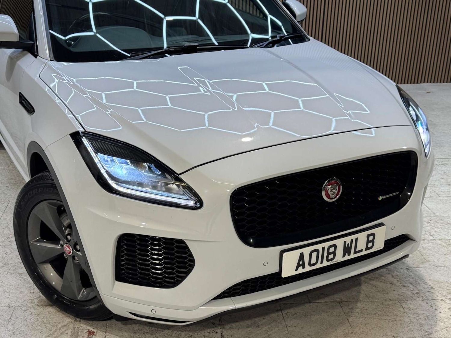 Used Jaguar E-Pace 2018 for sale - 77022621: Photo 7