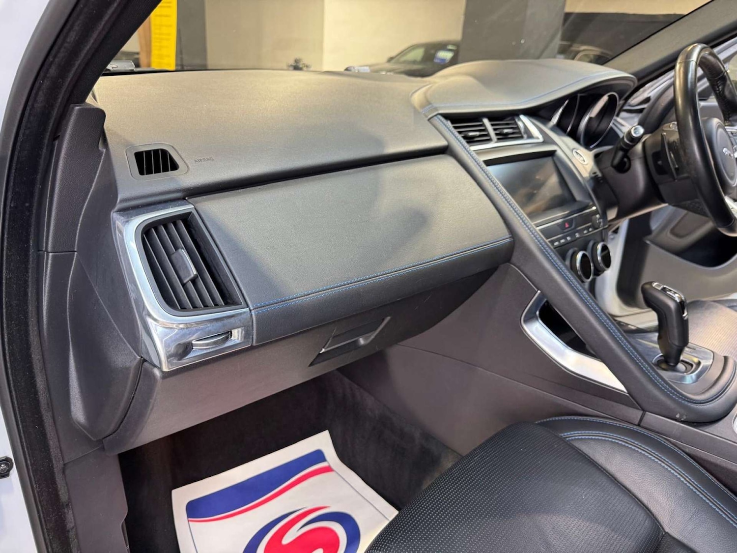 Used Jaguar E-Pace 2018 for sale - 77022621: Photo 81