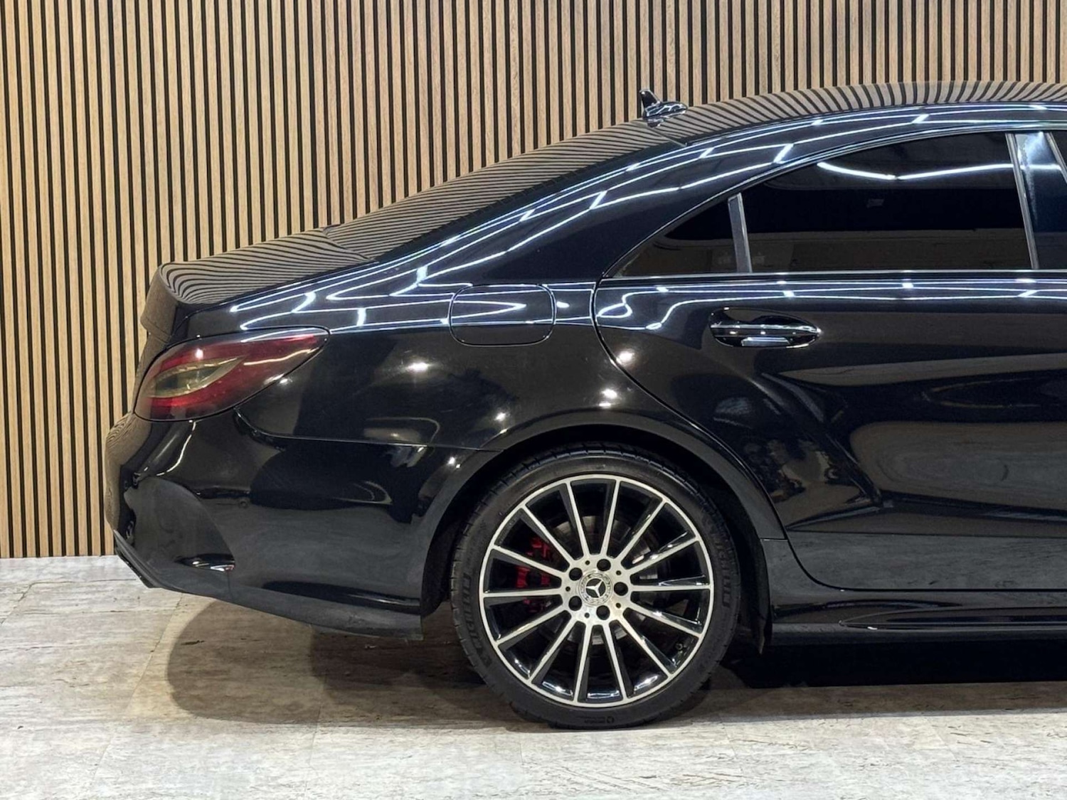 Used Mercedes-Benz CLS 2015 for sale - 77932000: Photo 15