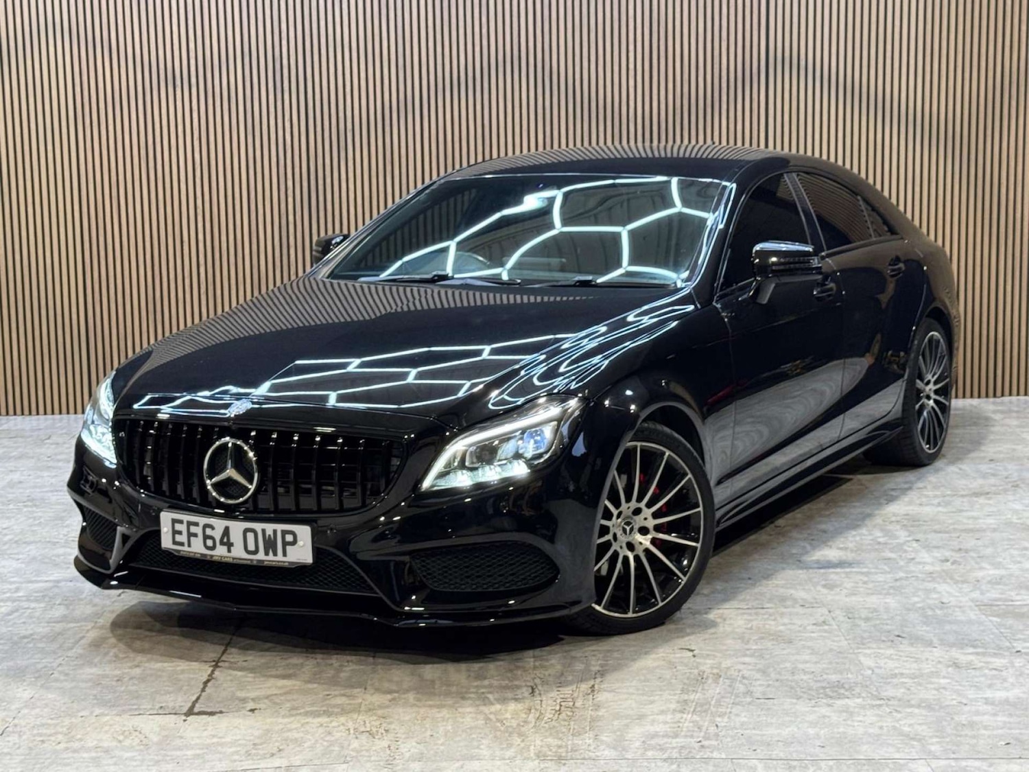 Used Mercedes-Benz CLS 2015 for sale - 77932000: Photo 34