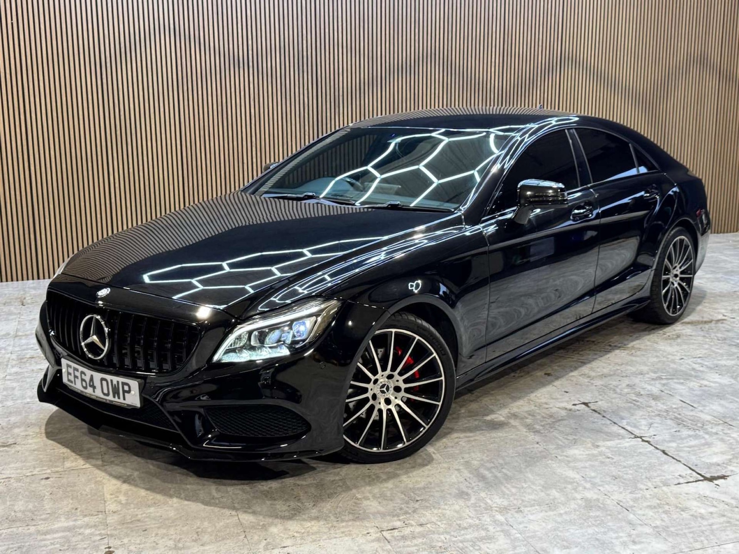 Used Mercedes-Benz CLS 2015 for sale - 77932000: Photo 4