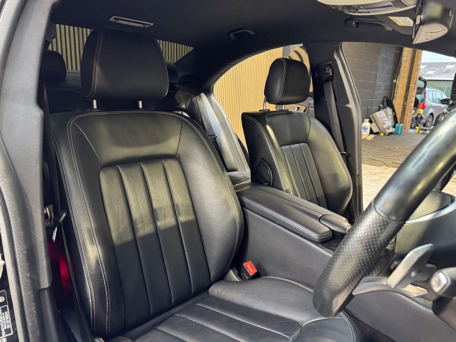 Used Mercedes-Benz CLS 2015 for sale - 77932000: Photo 42