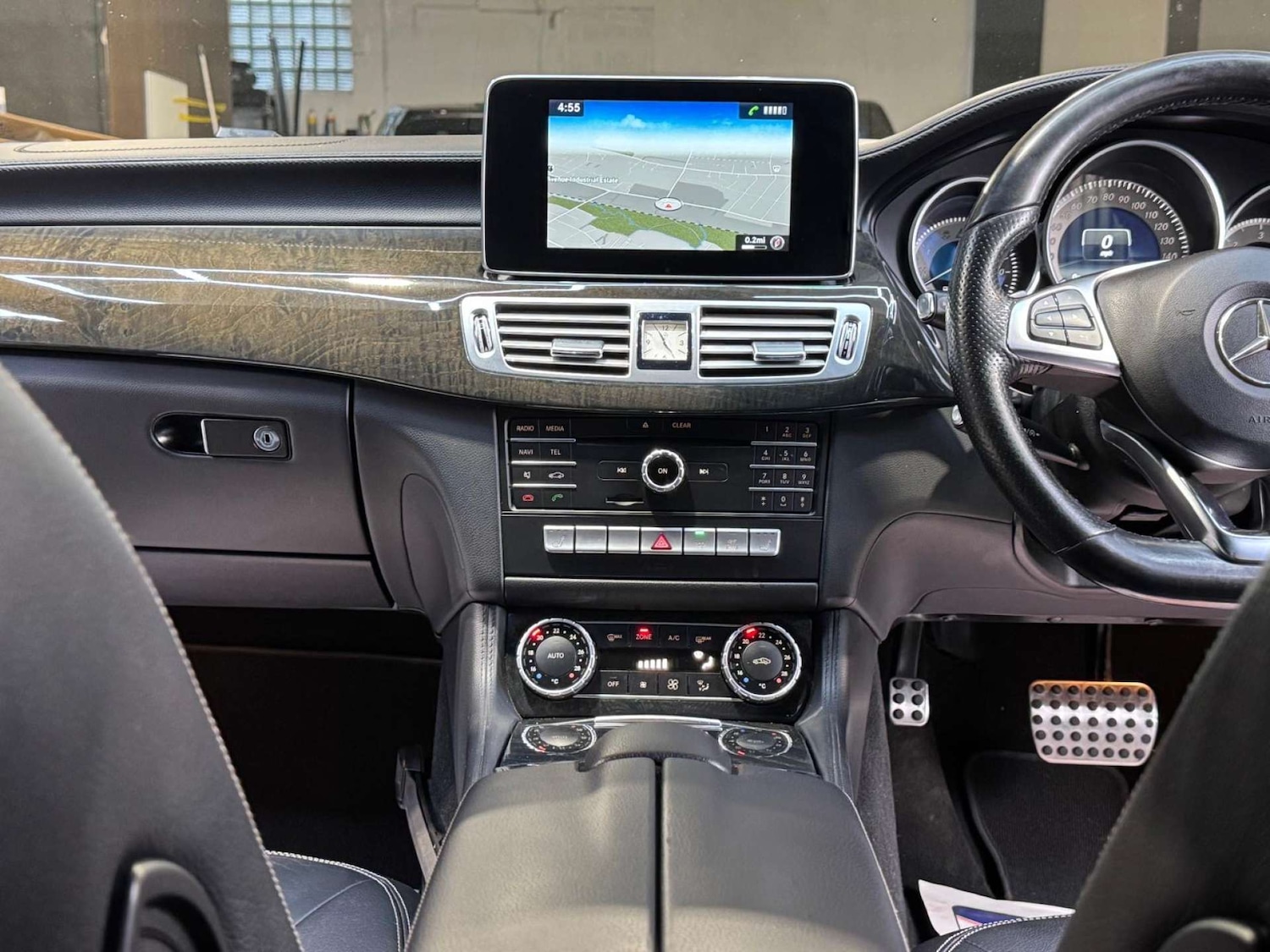 Used Mercedes-Benz CLS 2015 for sale - 77932000: Photo 45