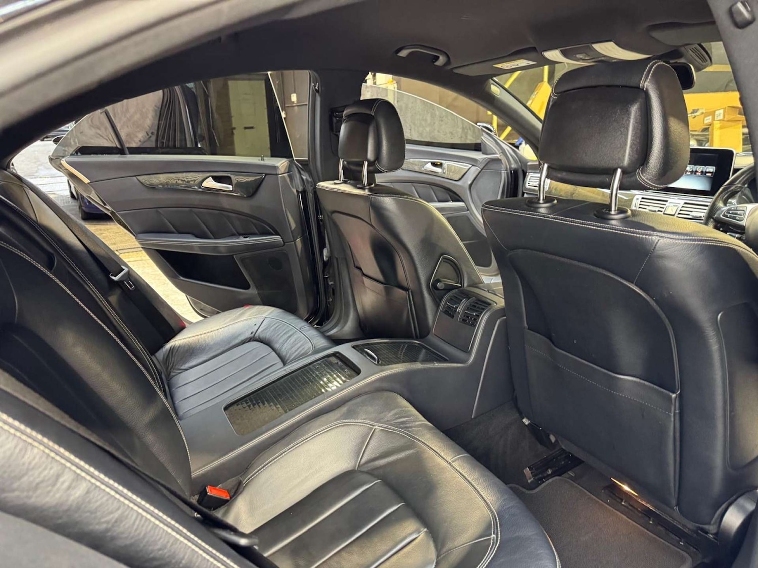 Used Mercedes-Benz CLS 2015 for sale - 77932000: Photo 6