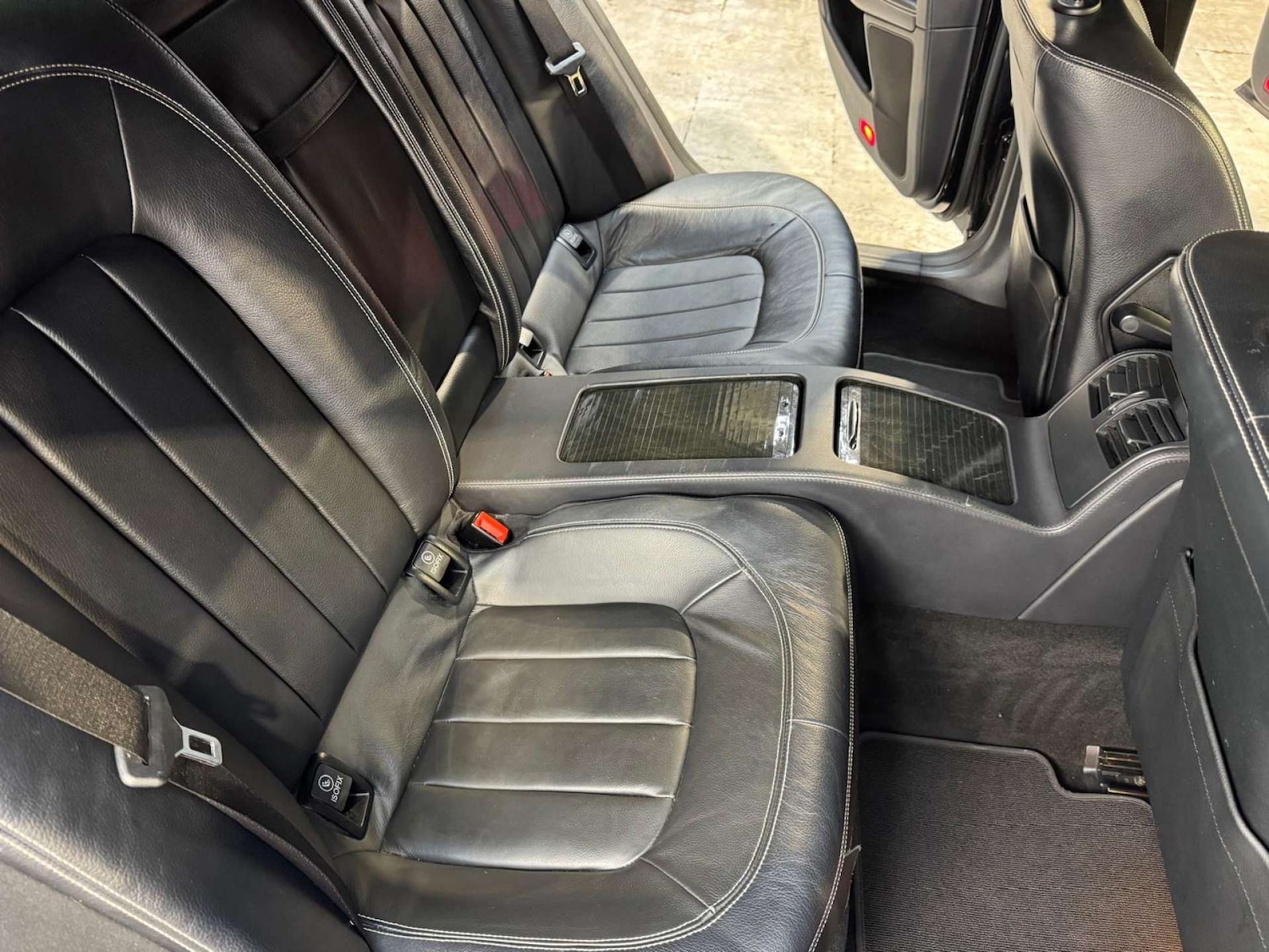 Used Mercedes-Benz CLS 2015 for sale - 77932000: Photo 62