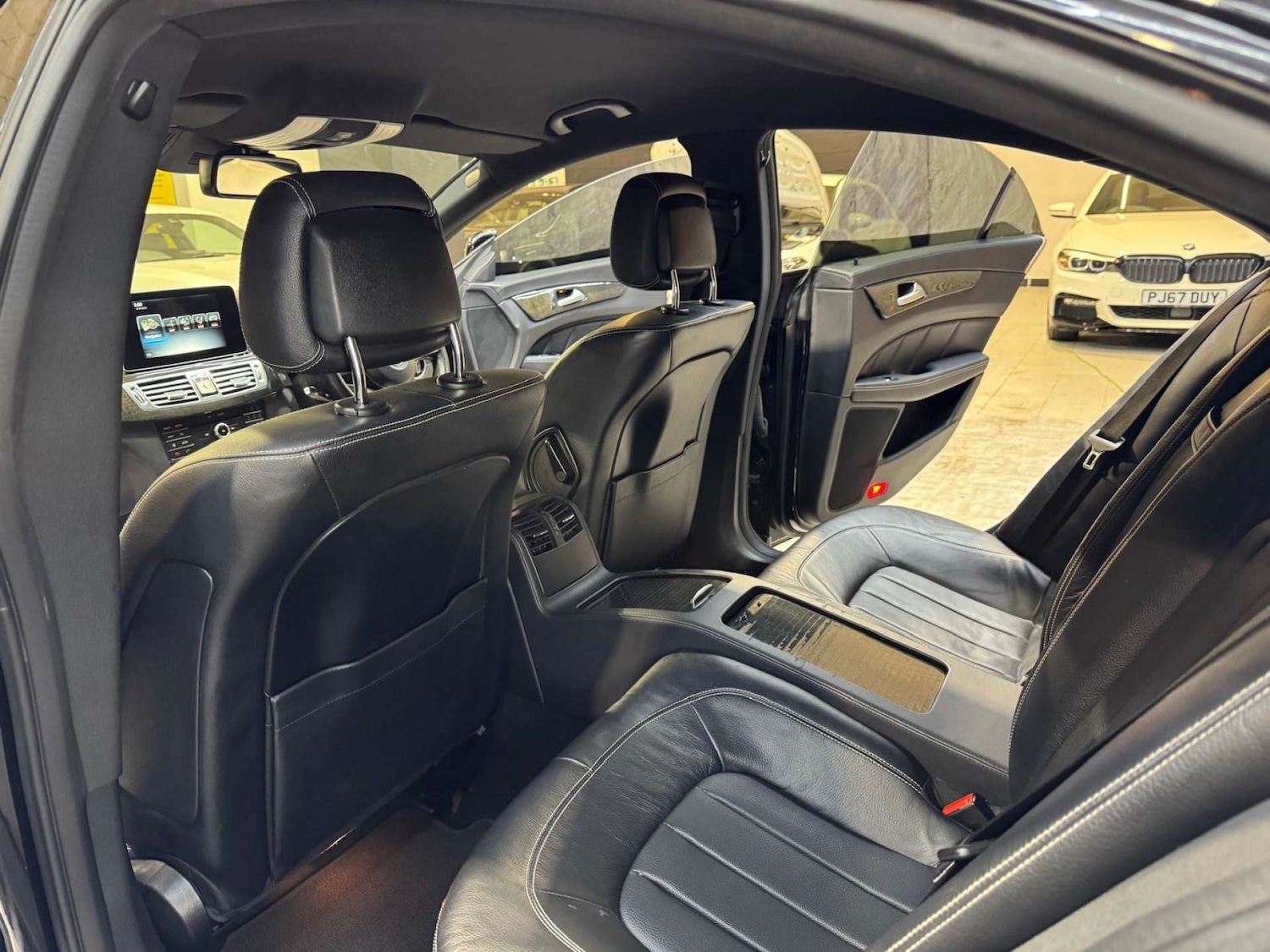 Used Mercedes-Benz CLS 2015 for sale - 77932000: Photo 64