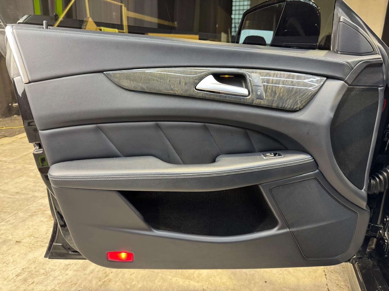 Used Mercedes-Benz CLS 2015 for sale - 77932000: Photo 77