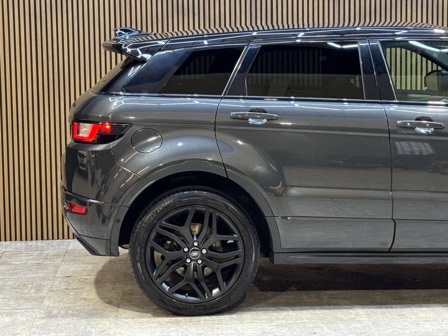 Used Land Rover Range Rover Evoque 2018 for sale - 77891355: Photo 17