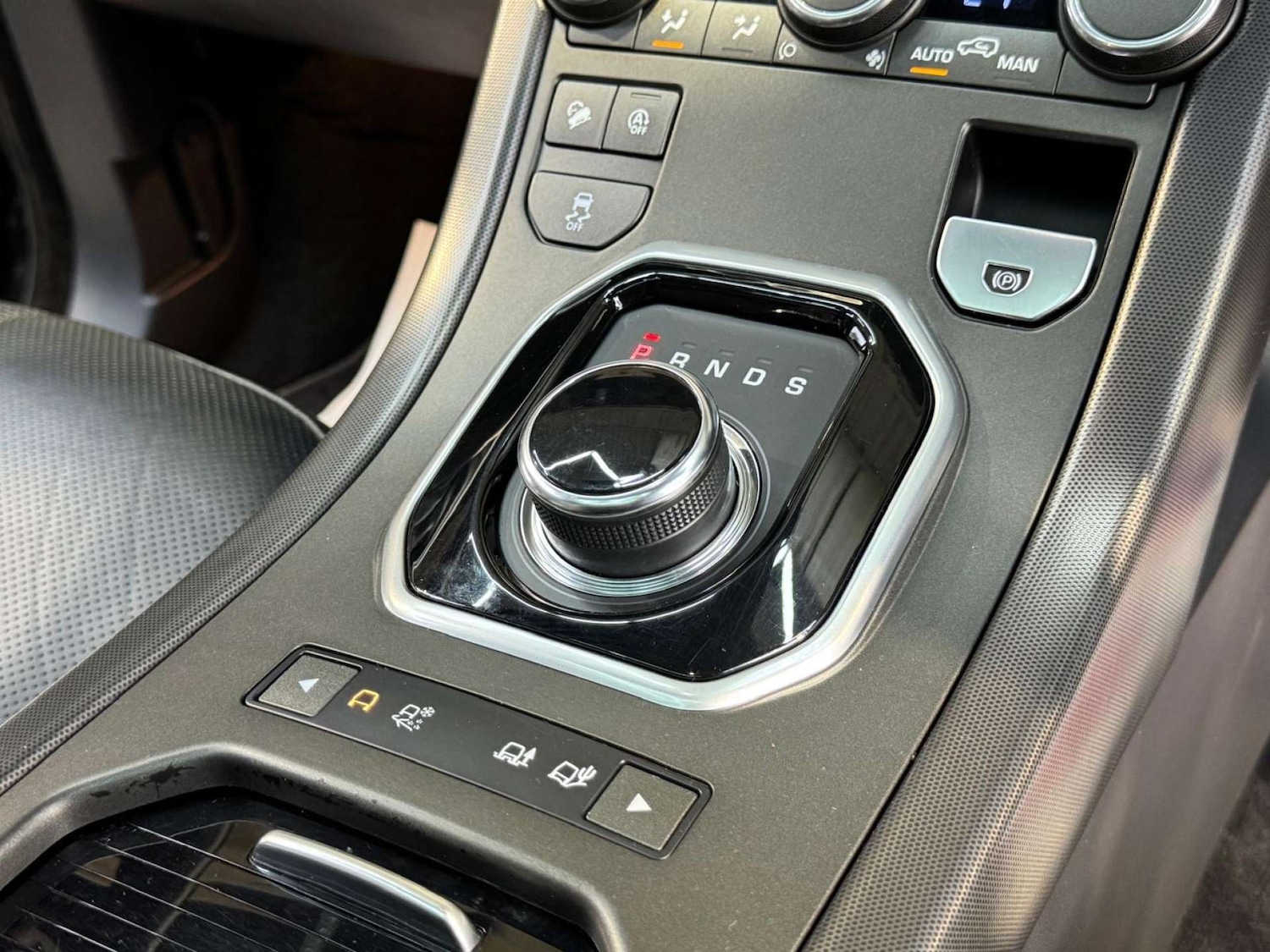 Used Land Rover Range Rover Evoque 2018 for sale - 77891355: Photo 53