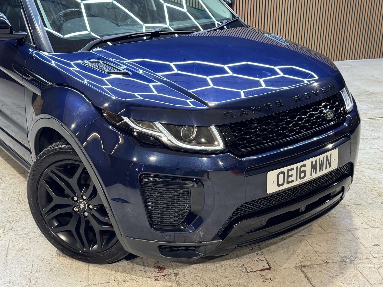 Used Land Rover Range Rover Evoque 2016 for sale - 77168060: Photo 11