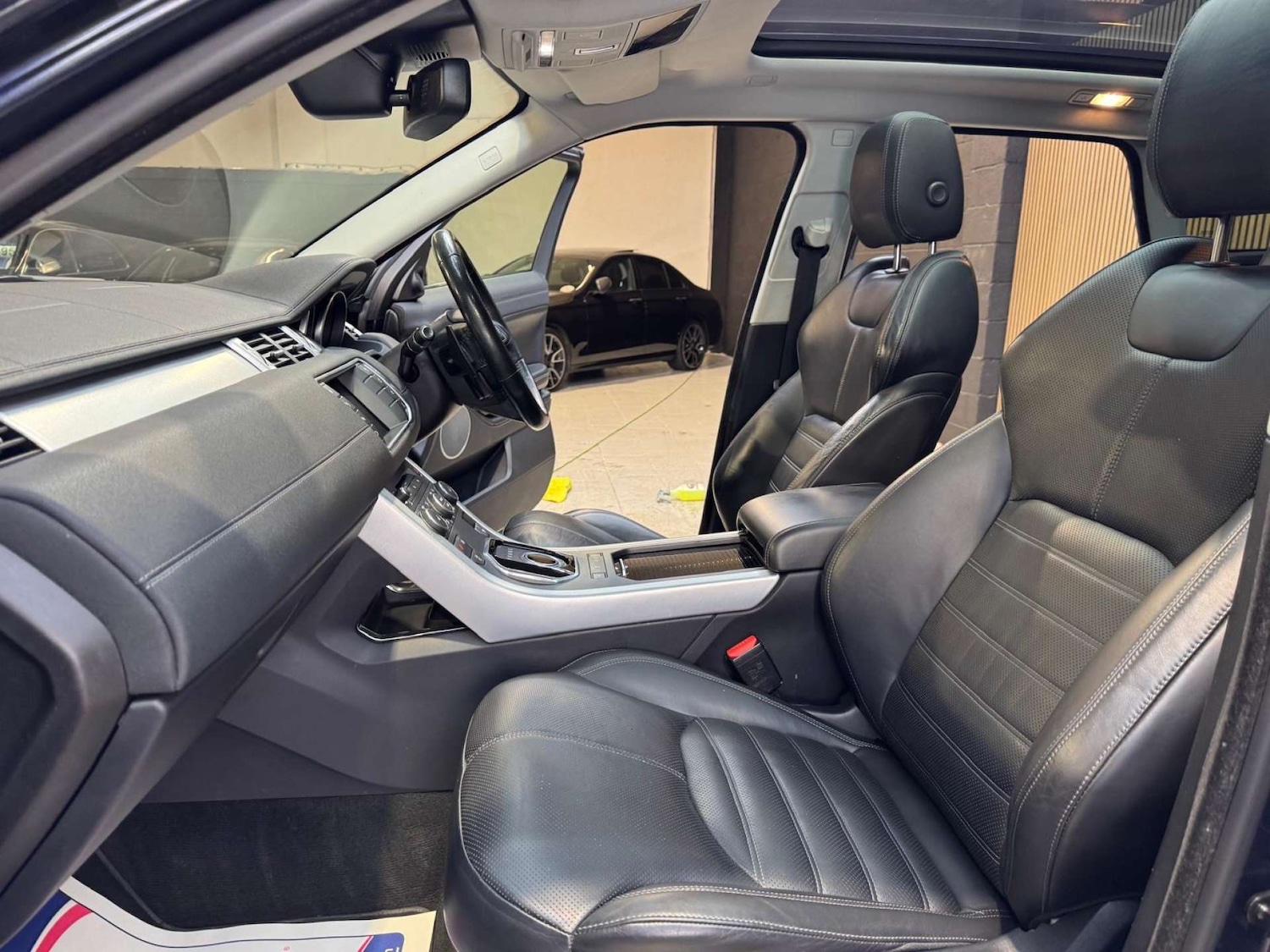 Used Land Rover Range Rover Evoque 2016 for sale - 77168060: Photo 75