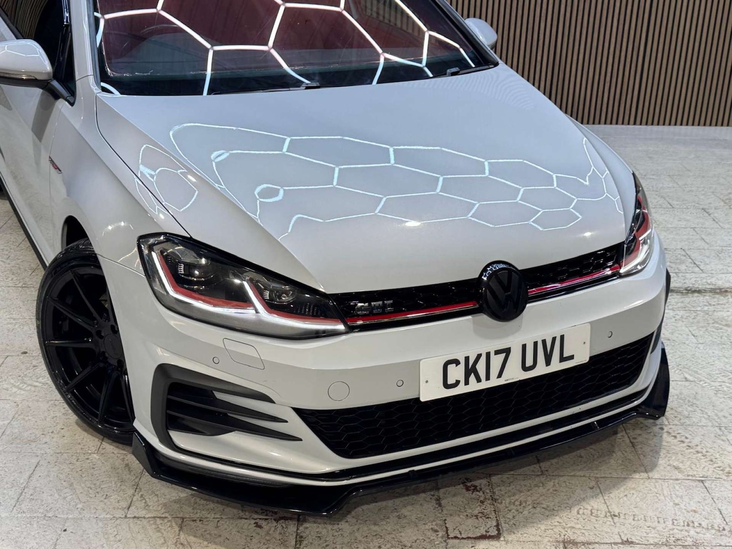 Used Volkswagen Golf 2017 for sale - 77213724: Photo 10