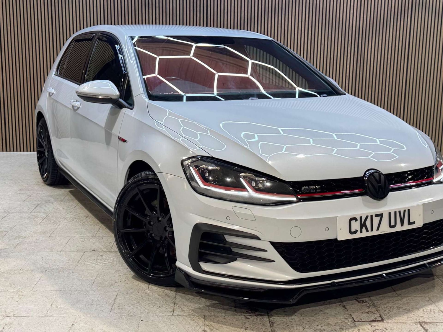 Used Volkswagen Golf 2017 for sale - 77213724: Photo 14