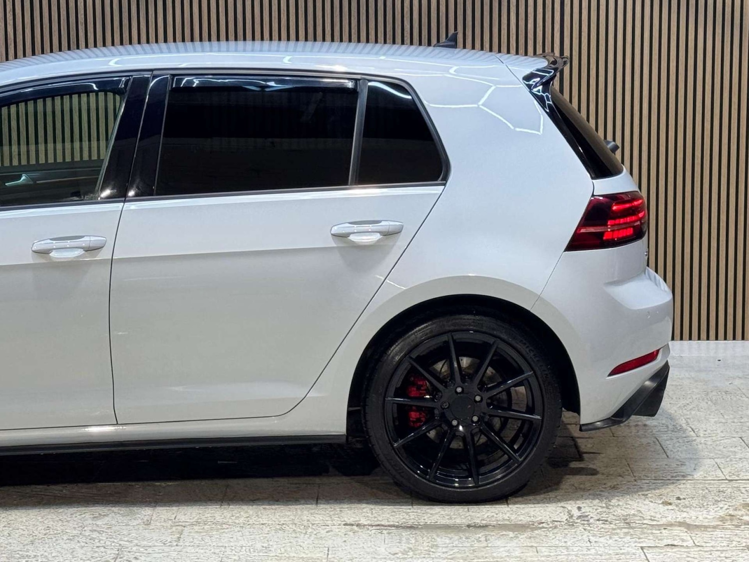 Used Volkswagen Golf 2017 for sale - 77213724: Photo 29