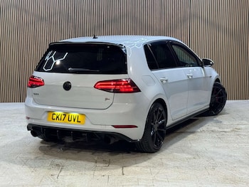 Used Volkswagen Golf 2017 for sale - 77213724: Photo