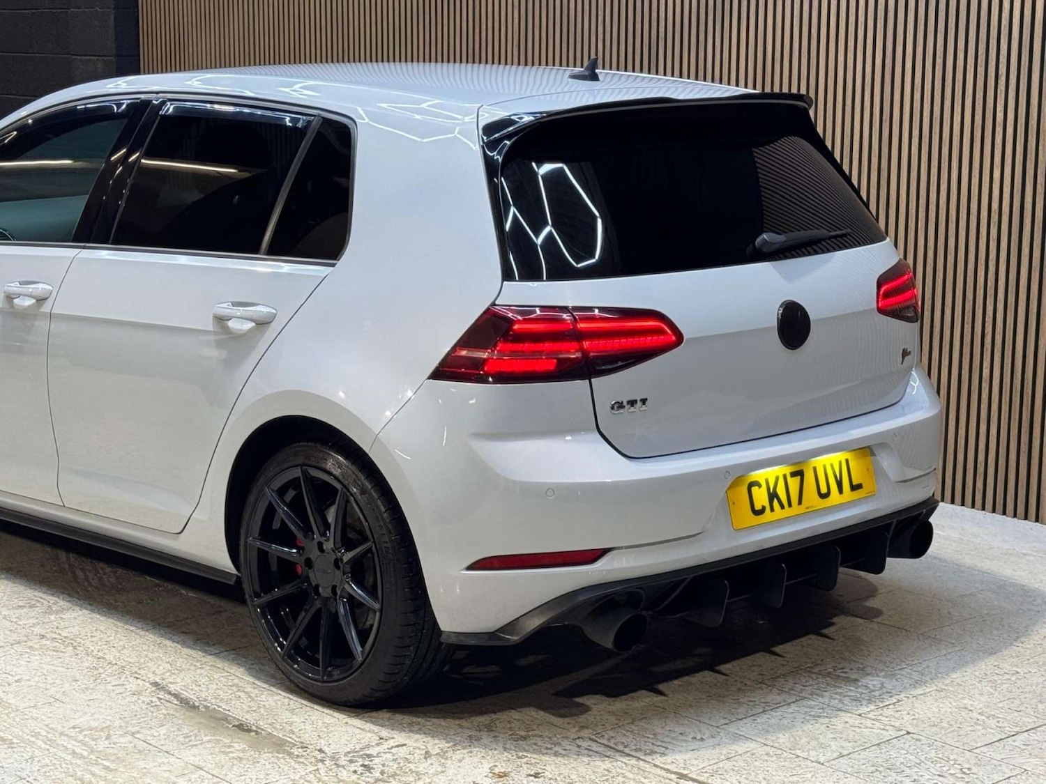 Used Volkswagen Golf 2017 for sale - 77213724: Photo 33