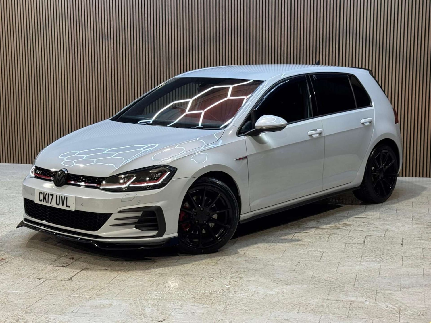 Used Volkswagen Golf 2017 for sale - 77213724: Photo 34