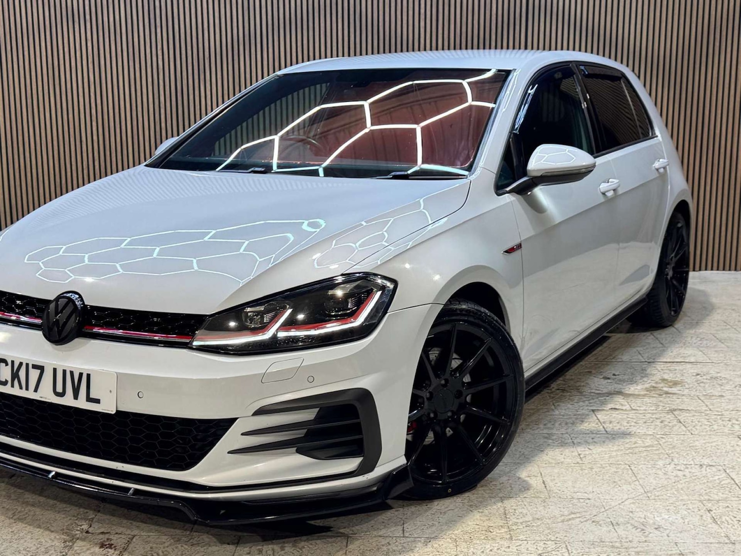 Used Volkswagen Golf 2017 for sale - 77213724: Photo 36