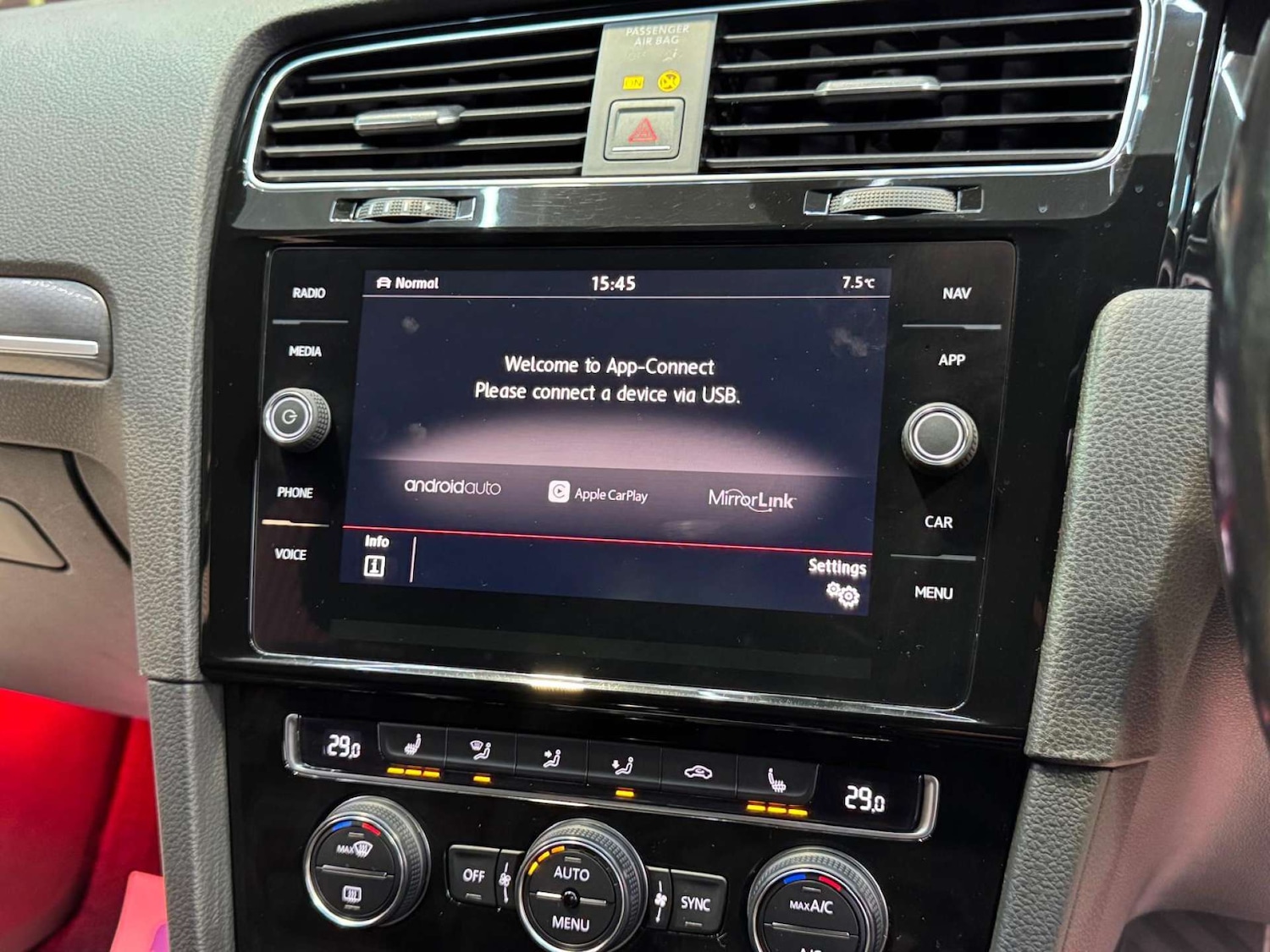 Used Volkswagen Golf 2017 for sale - 77213724: Photo 49