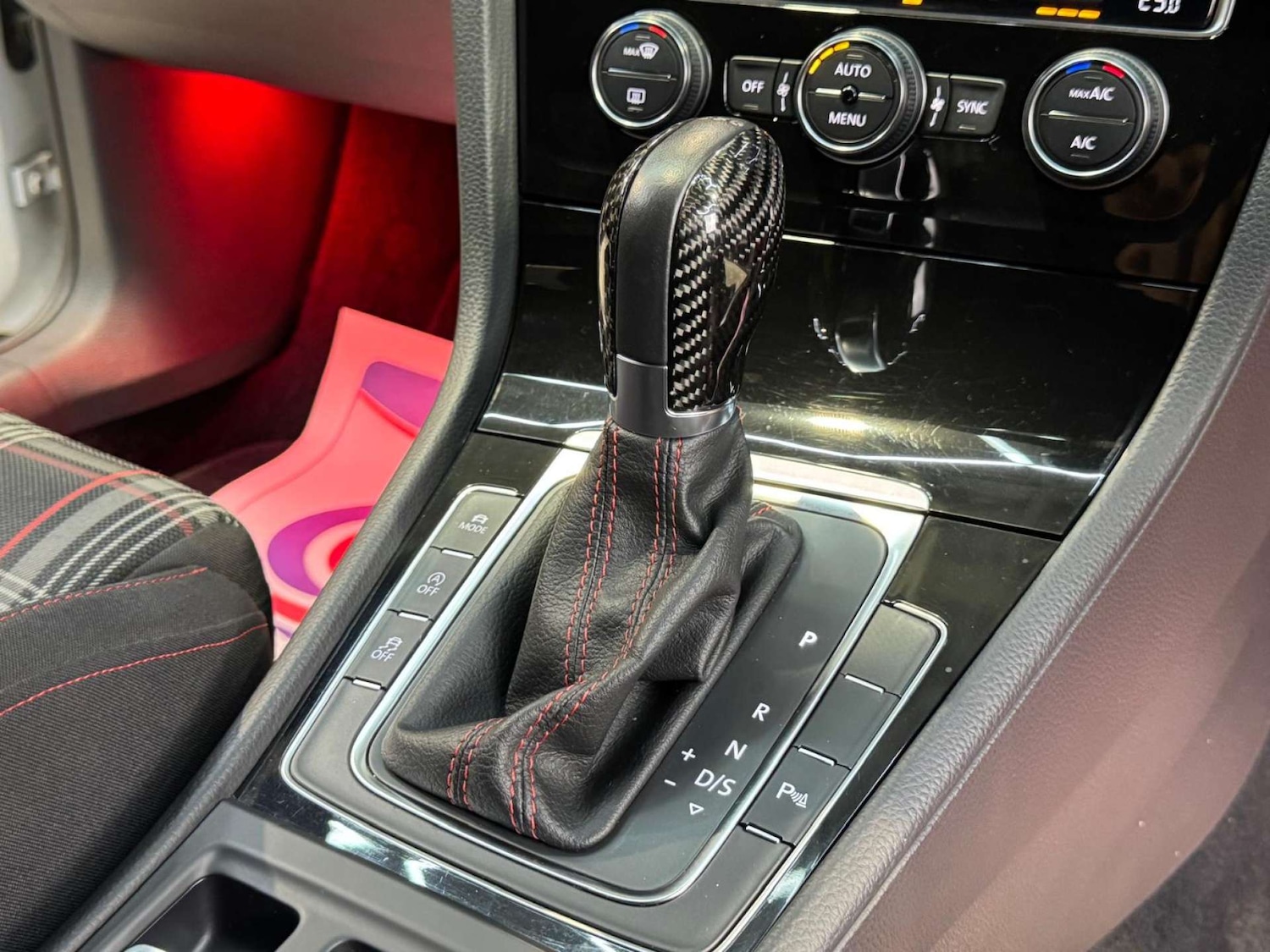 Used Volkswagen Golf 2017 for sale - 77213724: Photo 52