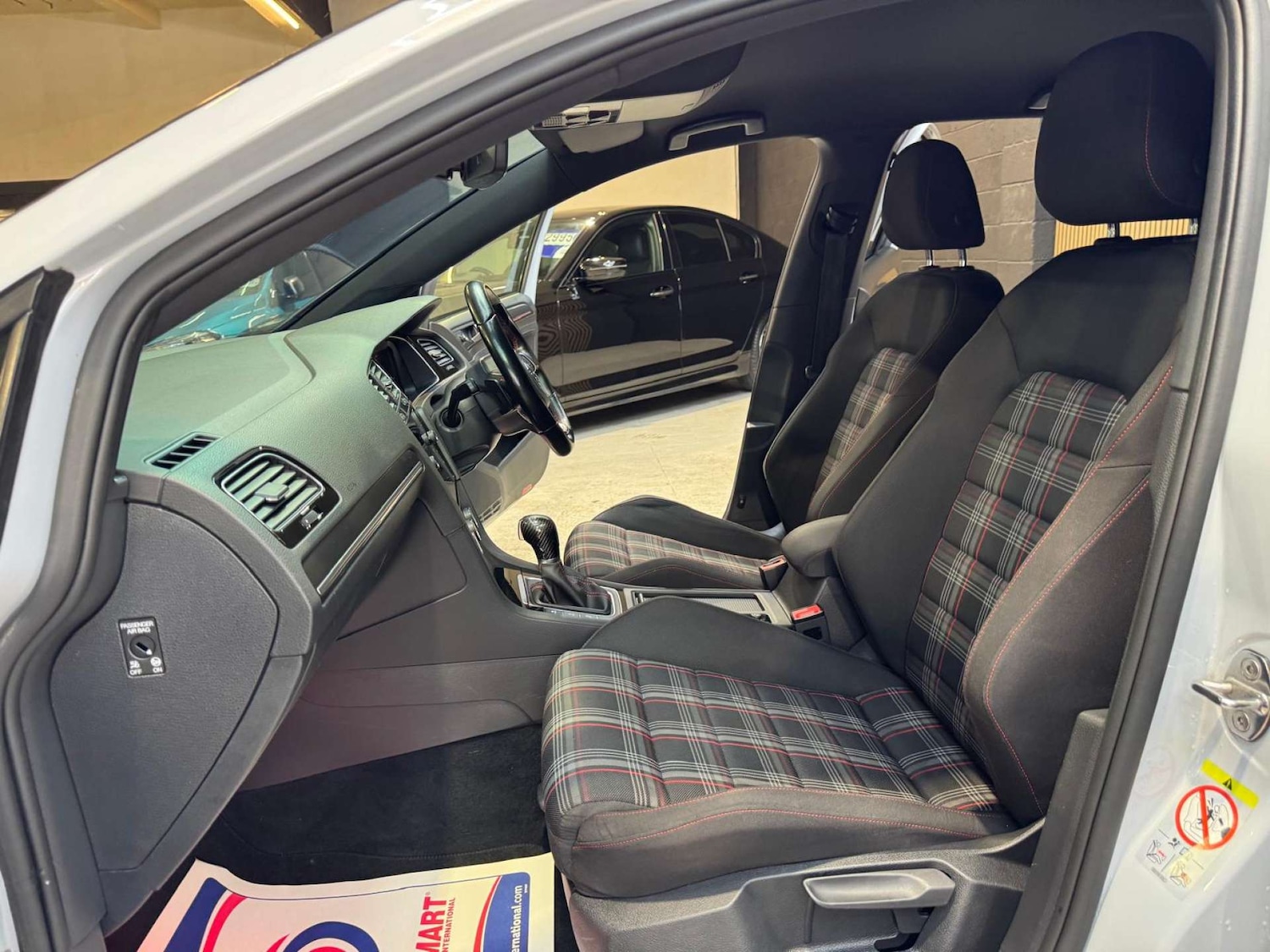 Used Volkswagen Golf 2017 for sale - 77213724: Photo 67