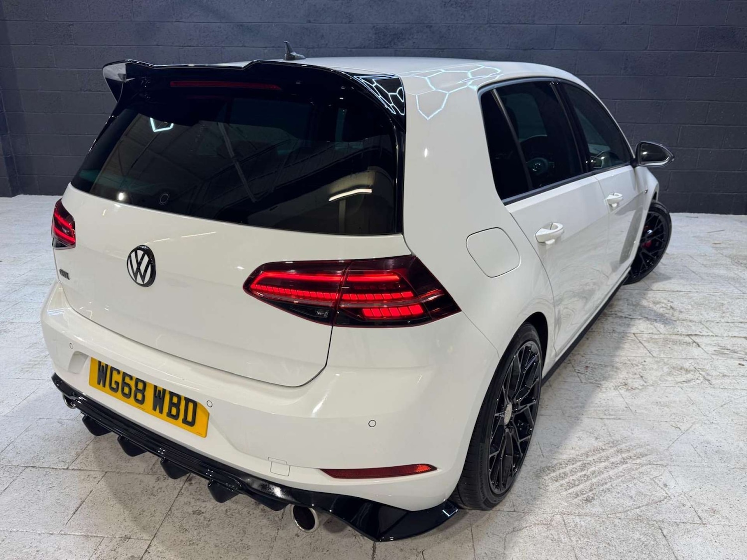 Used Volkswagen Golf 2019 for sale - 76602119: Photo 19