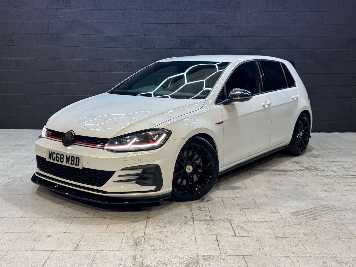 Used Volkswagen Golf 2019 for sale - 76602119: Photo 4