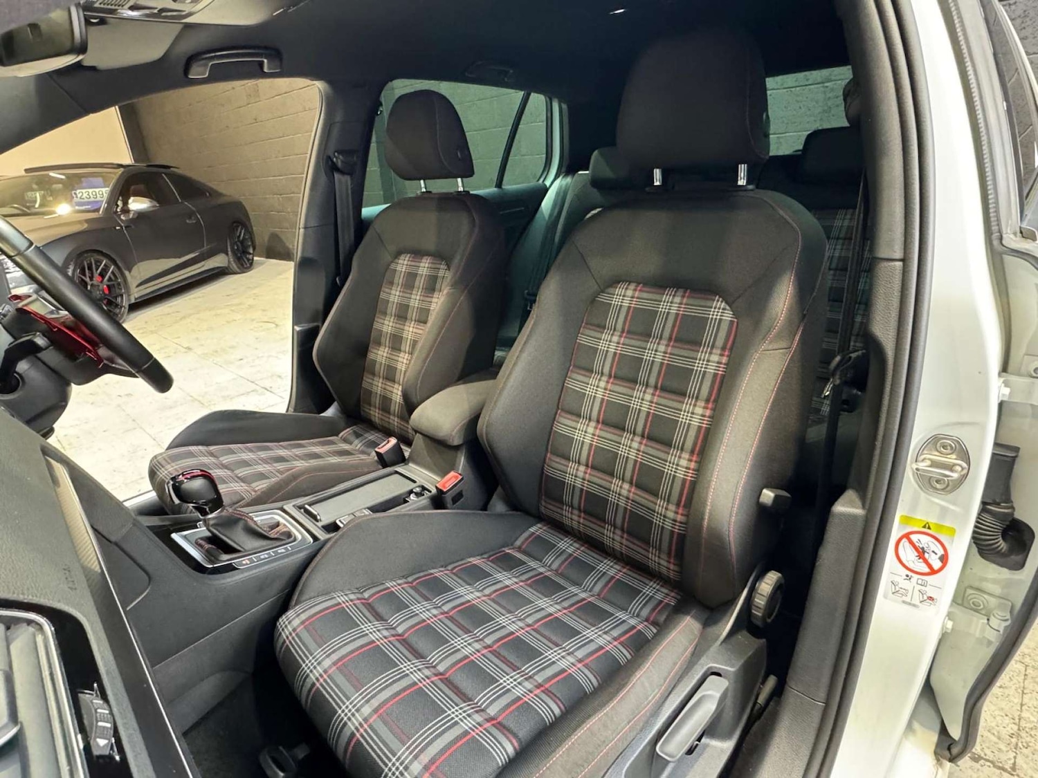 Used Volkswagen Golf 2019 for sale - 76602119: Photo 59