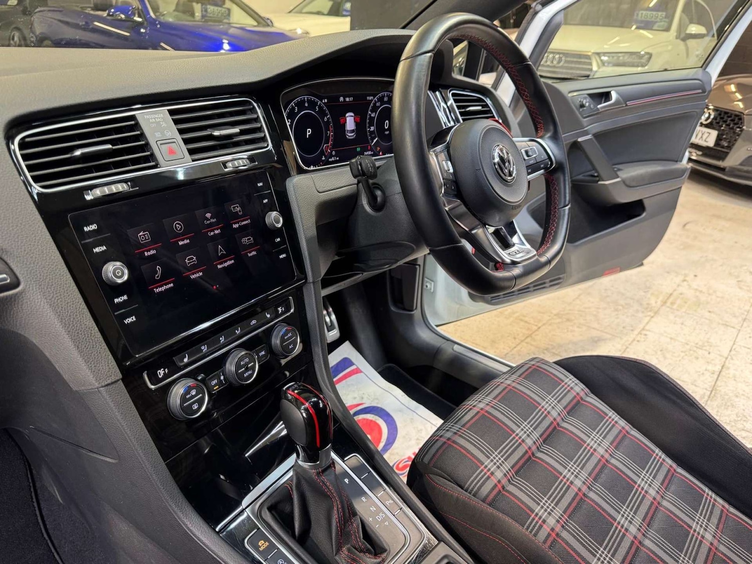 Used Volkswagen Golf 2019 for sale - 76602119: Photo 61