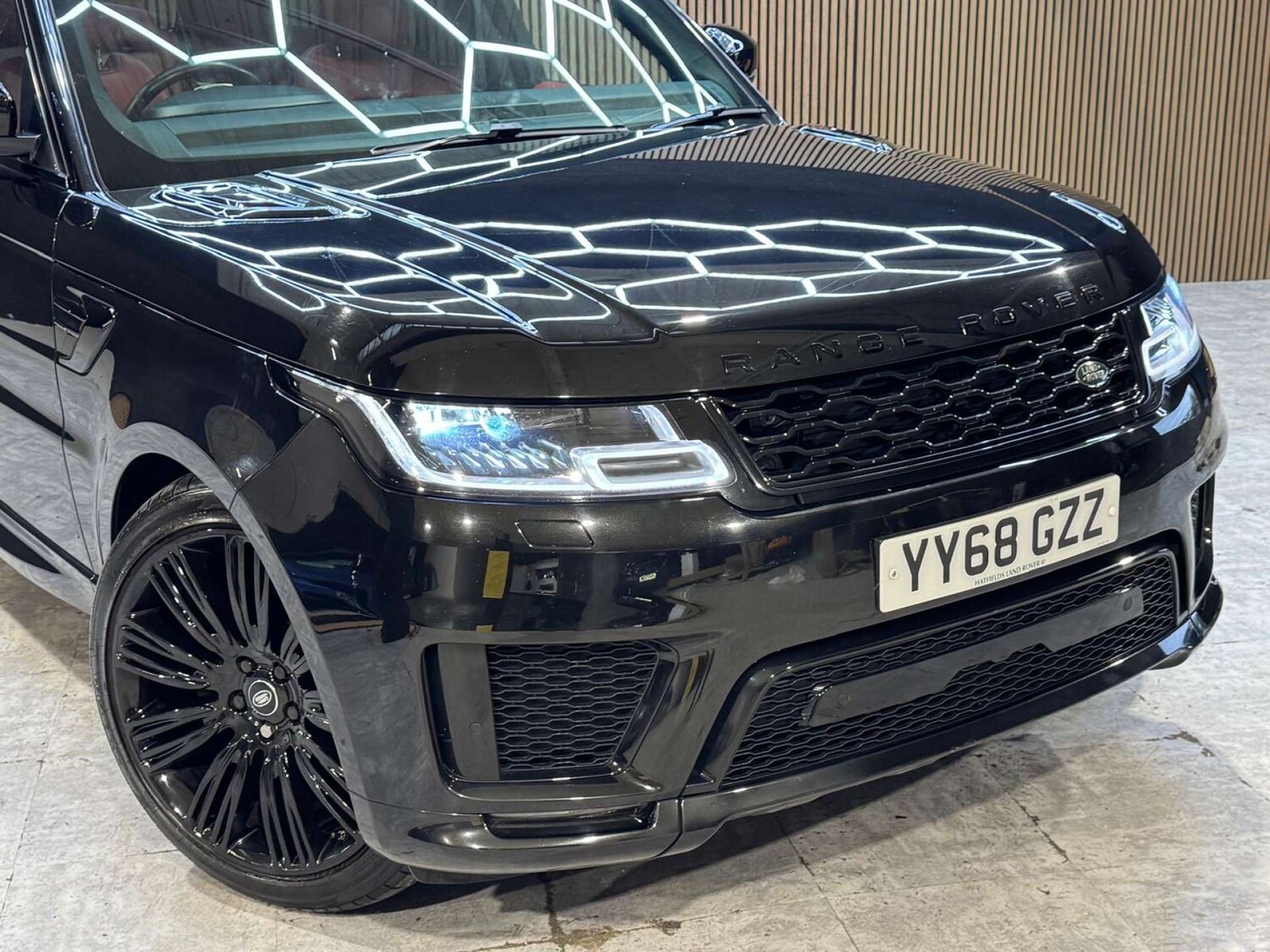 Used Land Rover Range Rover Sport 2018 for sale - 77676600: Photo 13